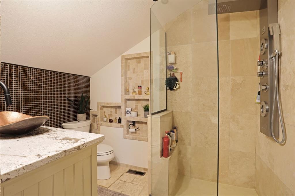 









87


White Pelican

View,
Lake Newell Resort,




AB
T1R 0X5

