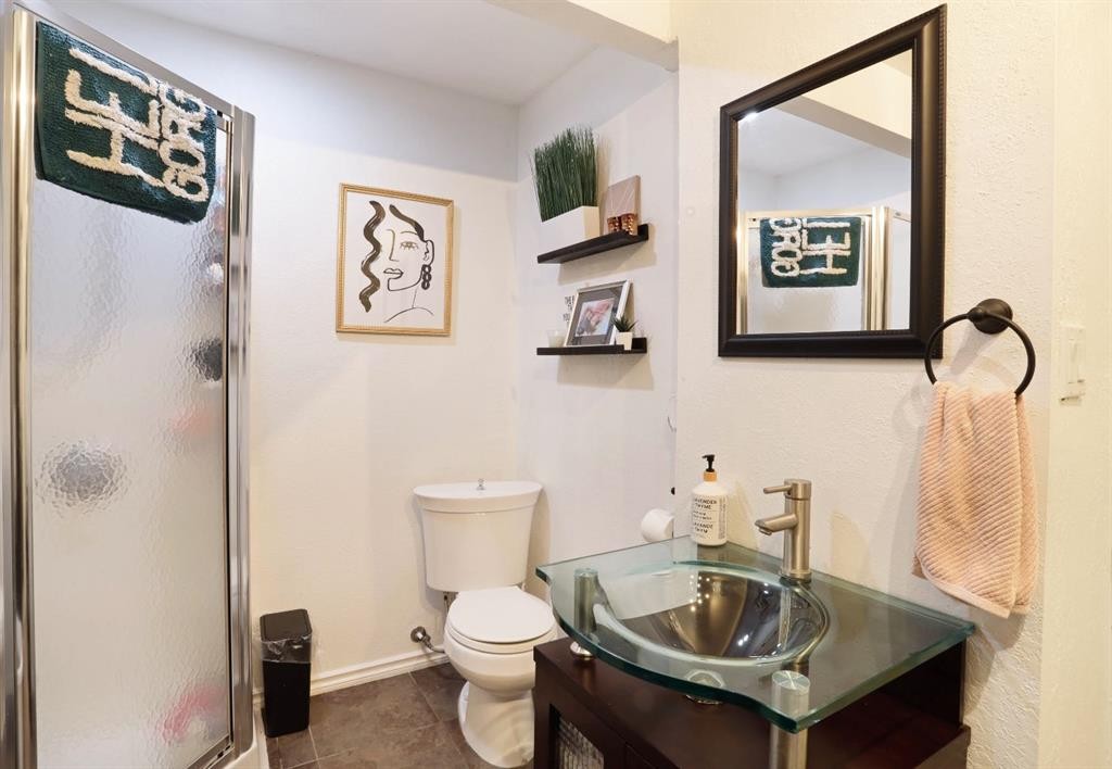 









87


White Pelican

View,
Lake Newell Resort,




AB
T1R 0X5

