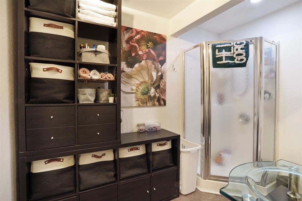 









87


White Pelican

View,
Lake Newell Resort,




AB
T1R 0X5

