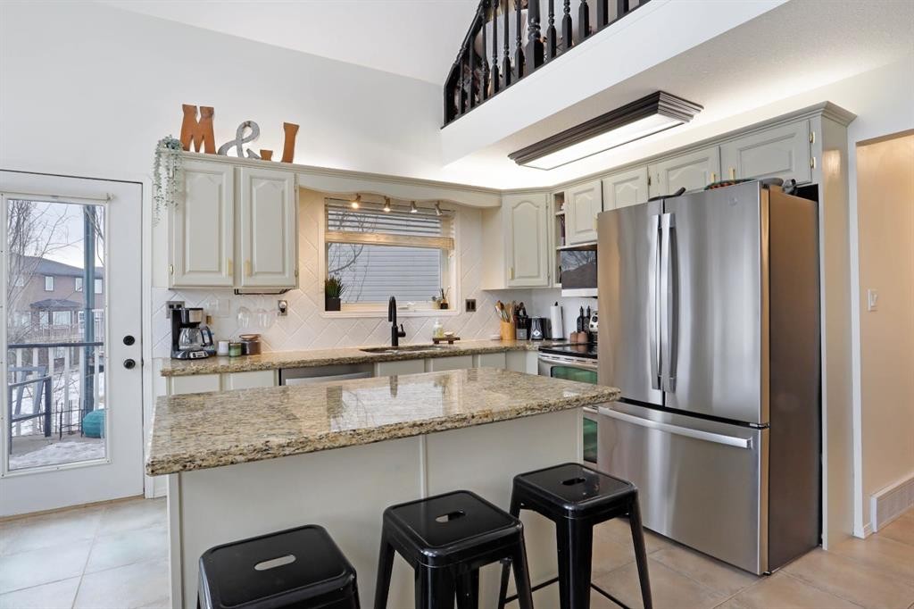 









87


White Pelican

View,
Lake Newell Resort,




AB
T1R 0X5

