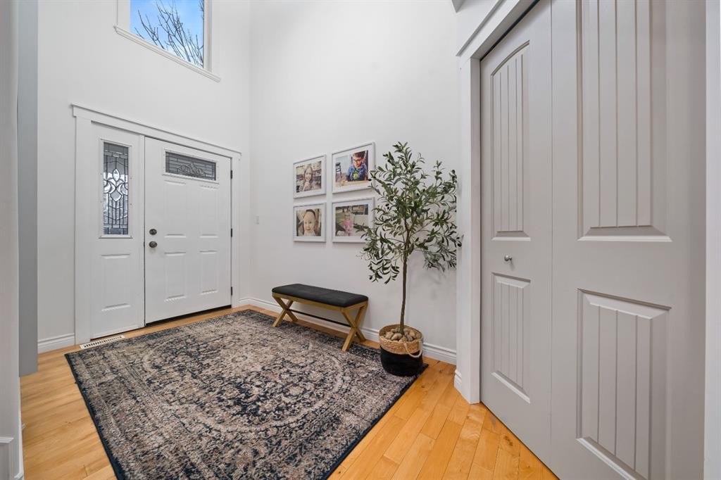 









61


White Pelican

Way,
Lake Newell Resort,




AB
T1R 0X5

