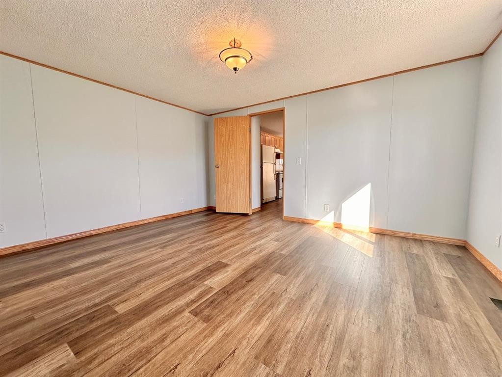 









318-349


Railway

Avenue,
Duchess,




AB
T0J 0Z0

