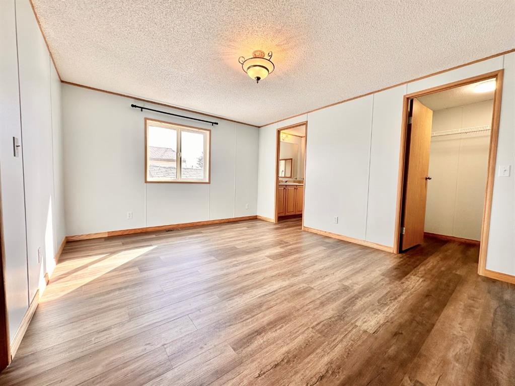 









318-349


Railway

Avenue,
Duchess,




AB
T0J 0Z0

