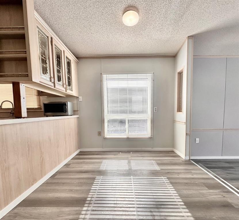 









613


Iris

Street,
Rosemary,




AB
T0J 2W0

