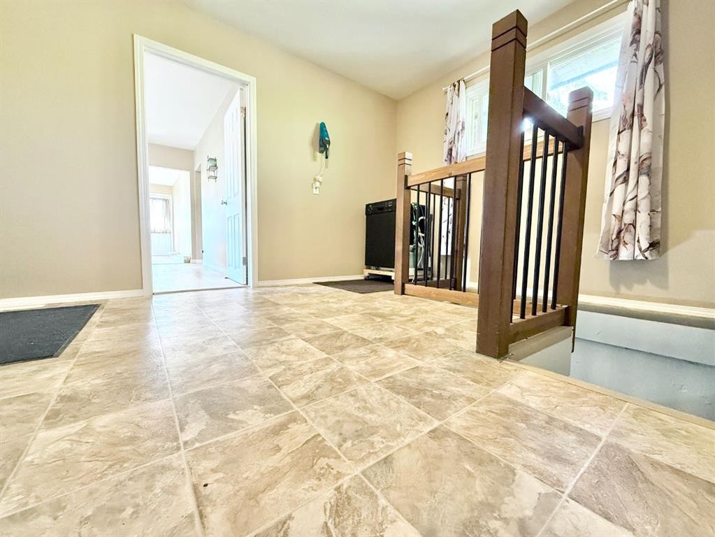 









66


2

Avenue East,
Tilley,




AB
T0J 3K0

