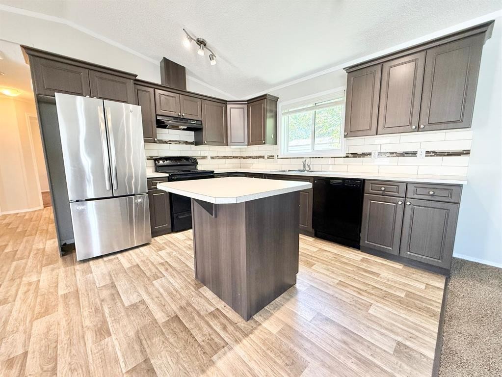 









144


Birch

Street West,
Brooks,




AB
T1R 1H8

