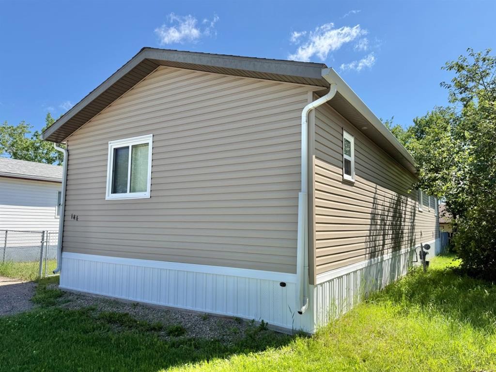 









144


Birch

Street West,
Brooks,




AB
T1R 1H8

