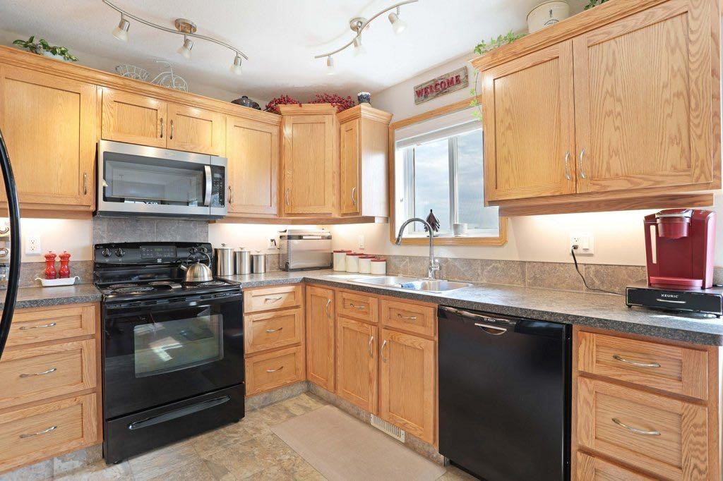 









447


Emerson

Avenue East,
Duchess,




AB
T0J 0Z0

