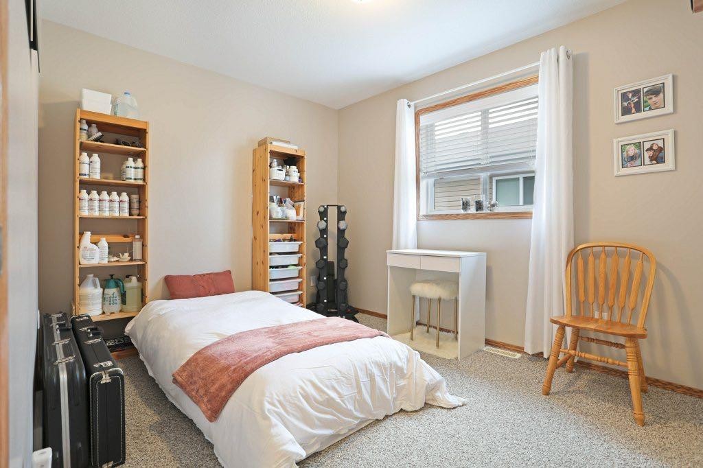 









447


Emerson

Avenue East,
Duchess,




AB
T0J 0Z0

