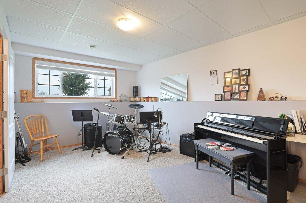 









447


Emerson

Avenue East,
Duchess,




AB
T0J 0Z0

