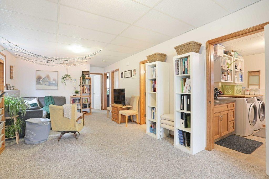 









447


Emerson

Avenue East,
Duchess,




AB
T0J 0Z0

