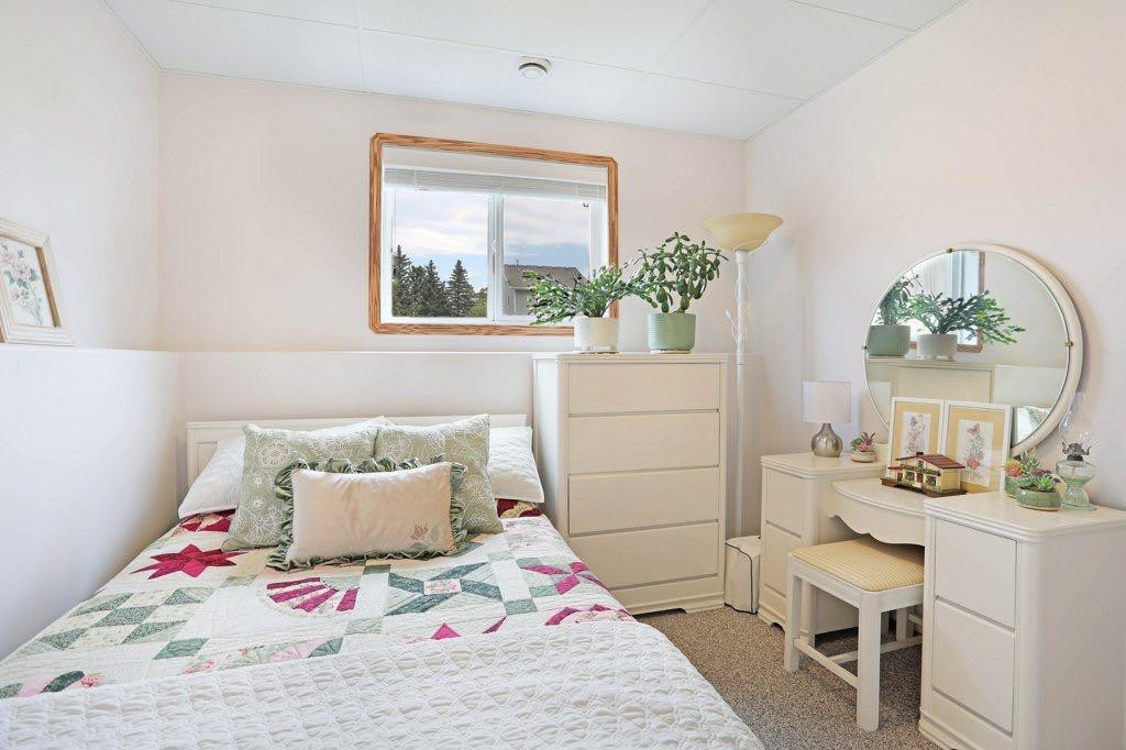 









447


Emerson

Avenue East,
Duchess,




AB
T0J 0Z0

