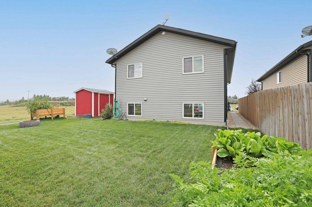 









447


Emerson

Avenue East,
Duchess,




AB
T0J 0Z0

