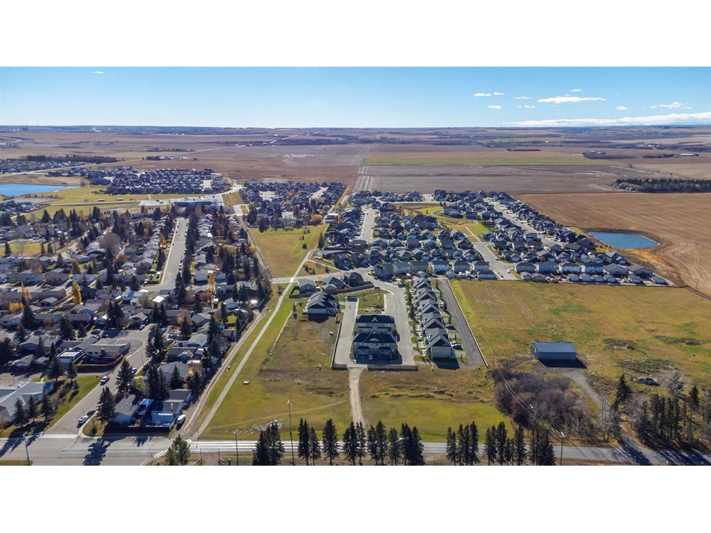 









600


Clover

Way,
Carstairs,







AB
T0M 0N0

