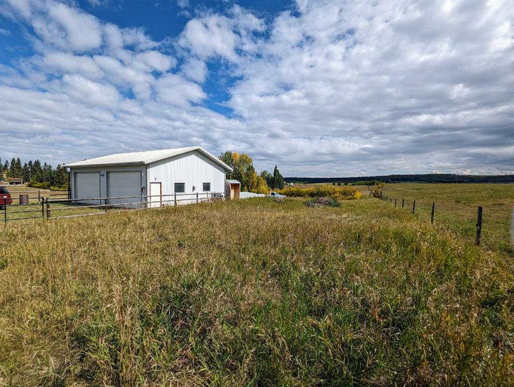 









240061


186

Avenue West,
Rural Foothills County,




AB
T0L 1W4

