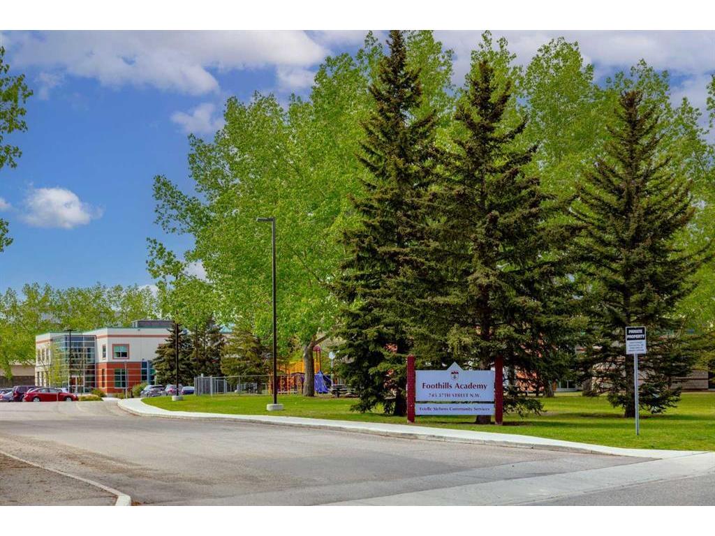 









514


37

Street Northwest,
Calgary,




AB
T2N 3B8

