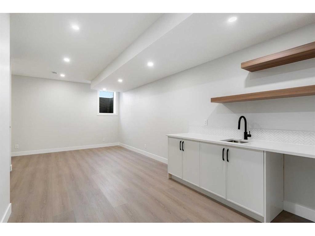 









2708


17A

Street Northwest,
Calgary,




AB
T2M 3S8

