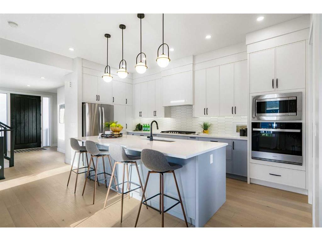 









2708


17A

Street Northwest,
Calgary,




AB
T2M 3S8

