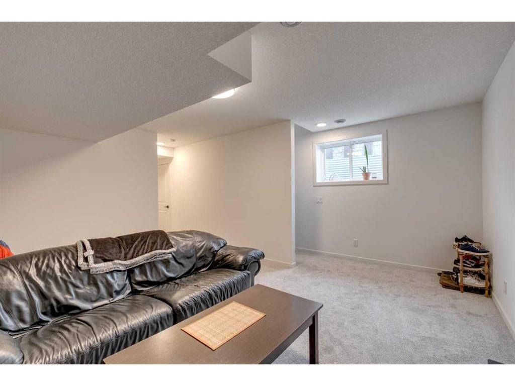 









581


Sage Hill

Road Northwest,
Calgary,




AB
T3R 1Y2

