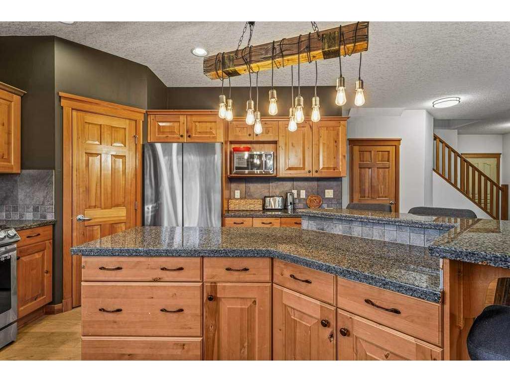 









215


Miskow

Close,
Canmore,




AB
T1W3G7

