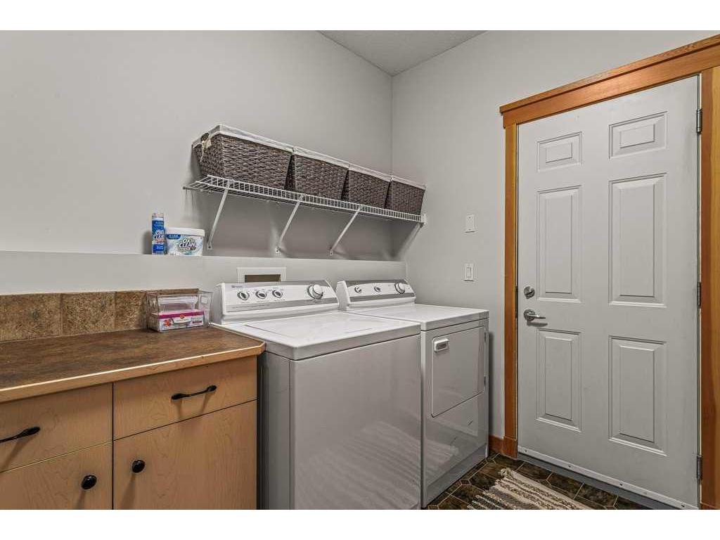 









215


Miskow

Close,
Canmore,




AB
T1W3G7

