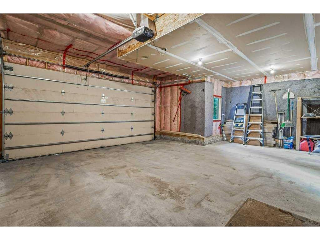 









215


Miskow

Close,
Canmore,




AB
T1W3G7

