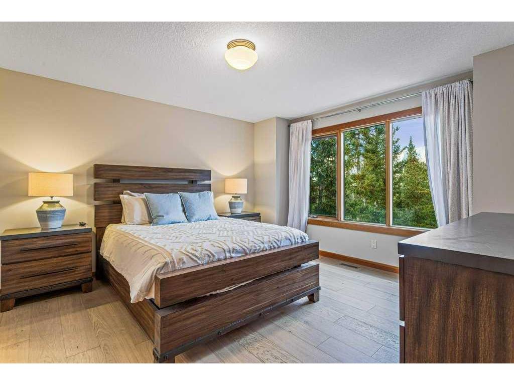 









215


Miskow

Close,
Canmore,




AB
T1W3G7

