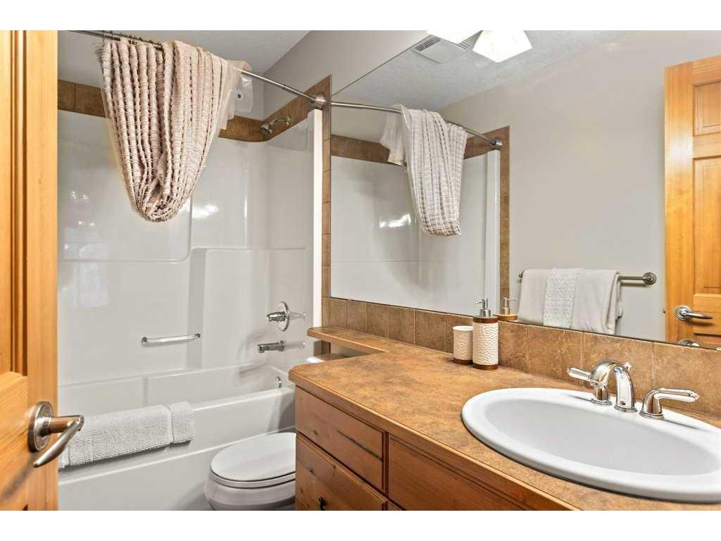 









215


Miskow

Close,
Canmore,




AB
T1W3G7

