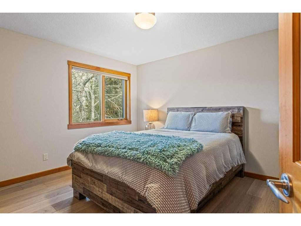 









215


Miskow

Close,
Canmore,




AB
T1W3G7


