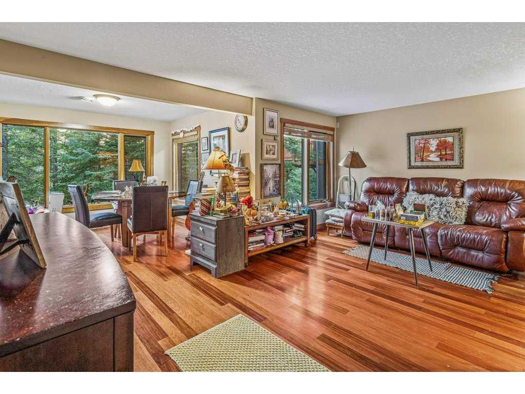 









215


Miskow

Close,
Canmore,




AB
T1W3G7

