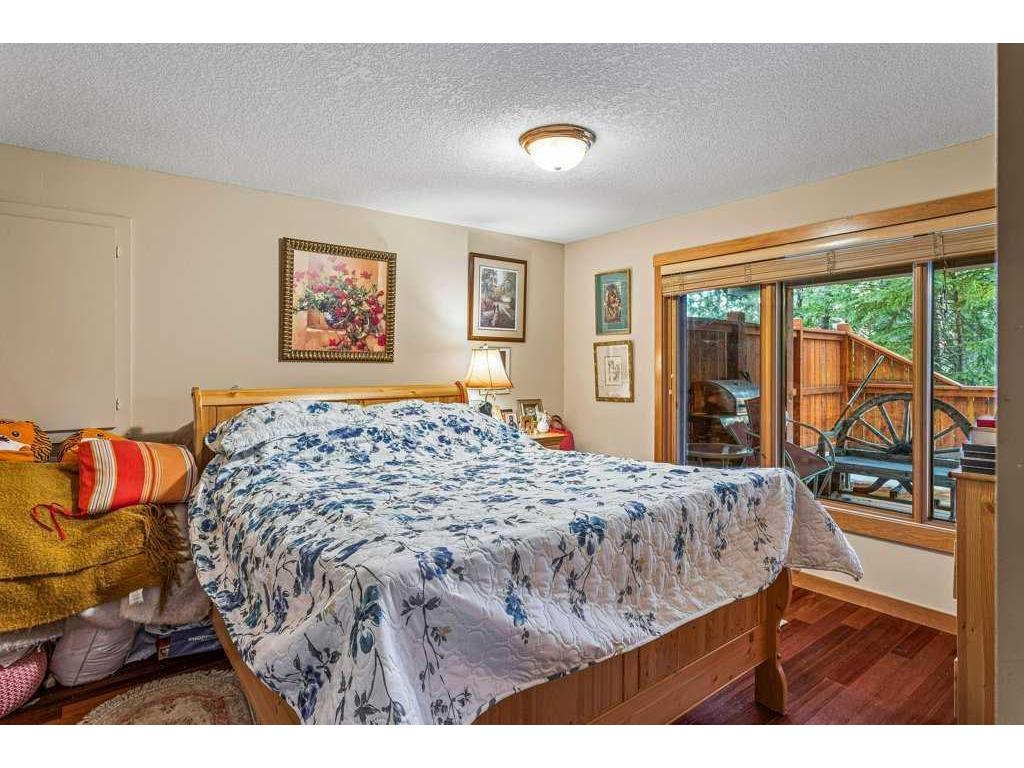 









215


Miskow

Close,
Canmore,




AB
T1W3G7

