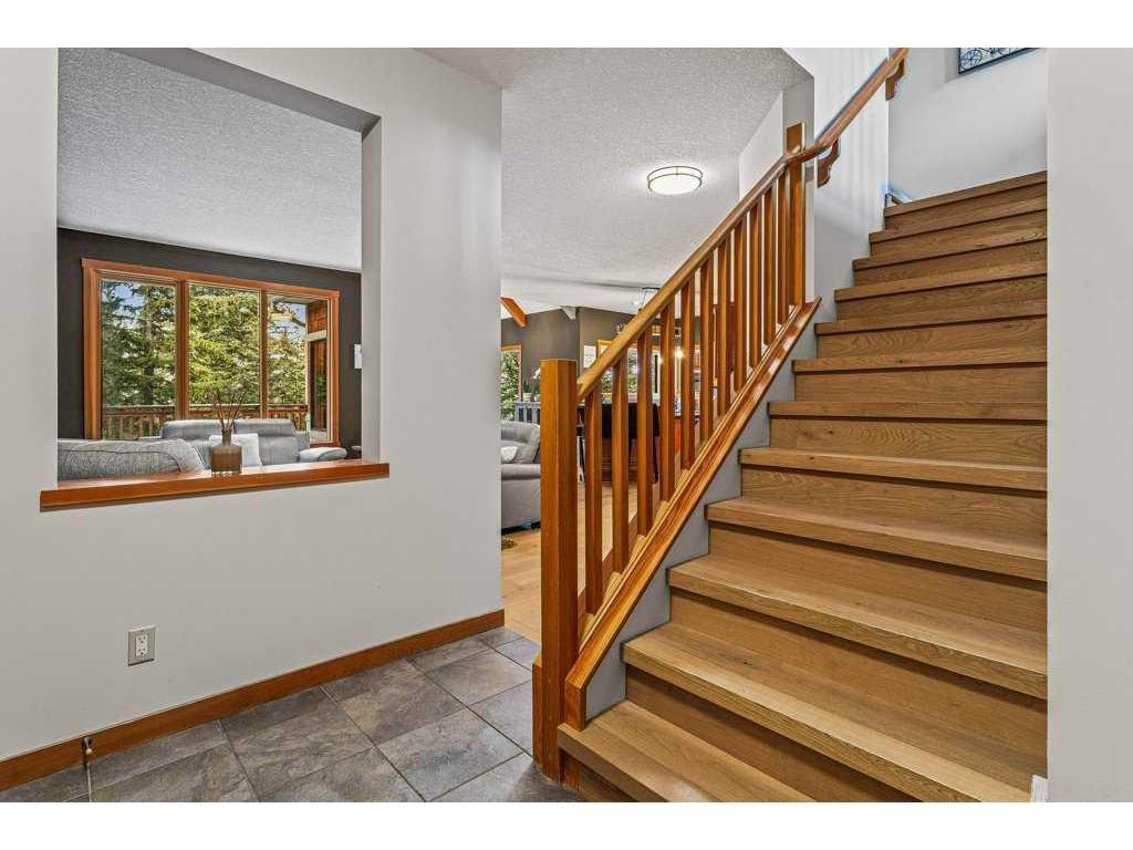 









215


Miskow

Close,
Canmore,




AB
T1W3G7

