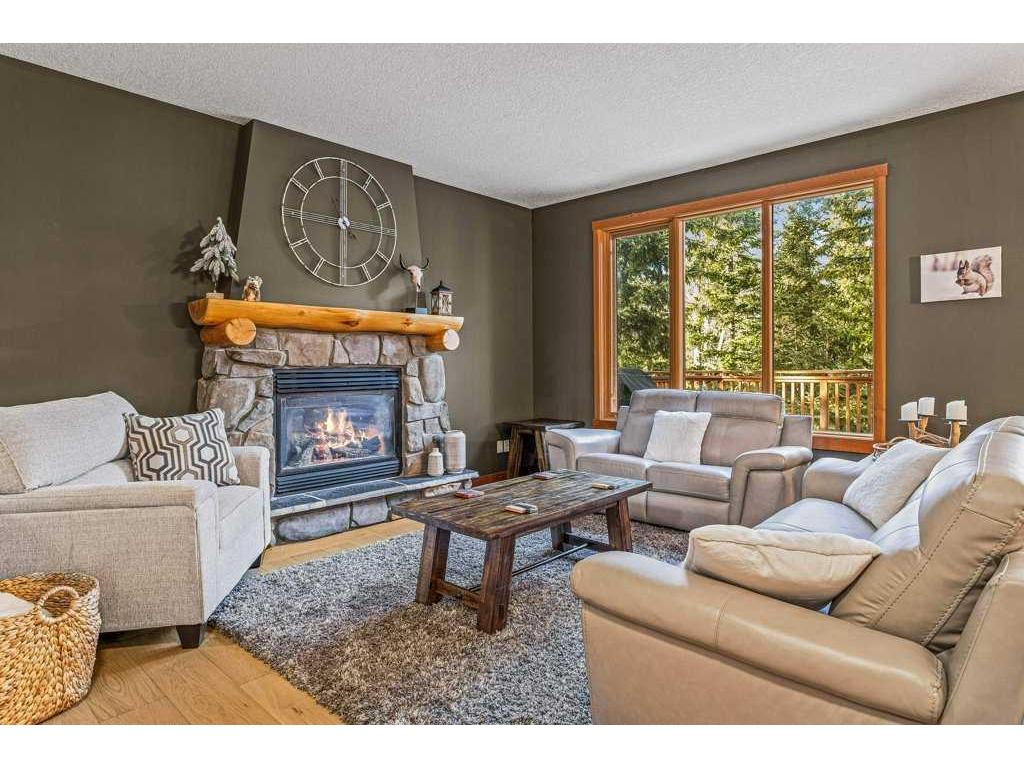 









215


Miskow

Close,
Canmore,




AB
T1W3G7

