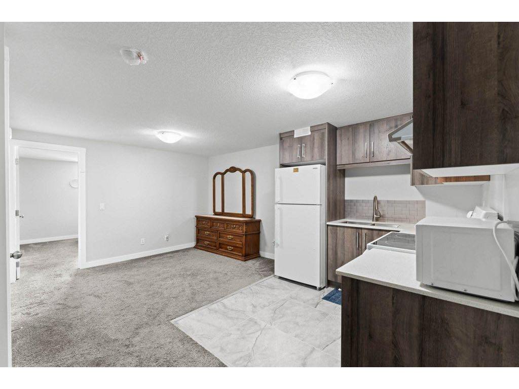 









92


Edith

Gate Northwest,
Calgary,




AB
T3R 1Z2

