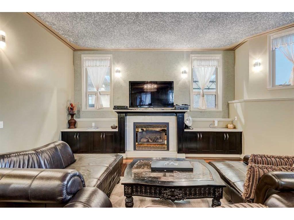 









75


Gray

Way,
Rural Rocky View County,




AB
T3R 1K7

