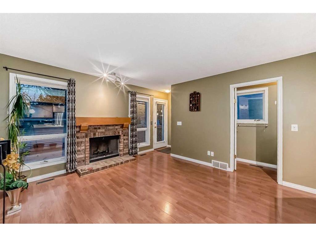 









219


Coachway

Road Southwest,
Calgary,




AB
T3H 1B9

