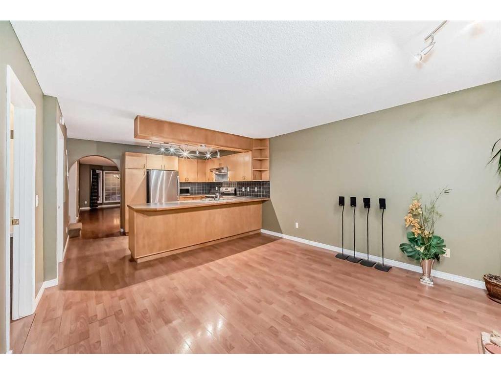 









219


Coachway

Road Southwest,
Calgary,




AB
T3H 1B9

