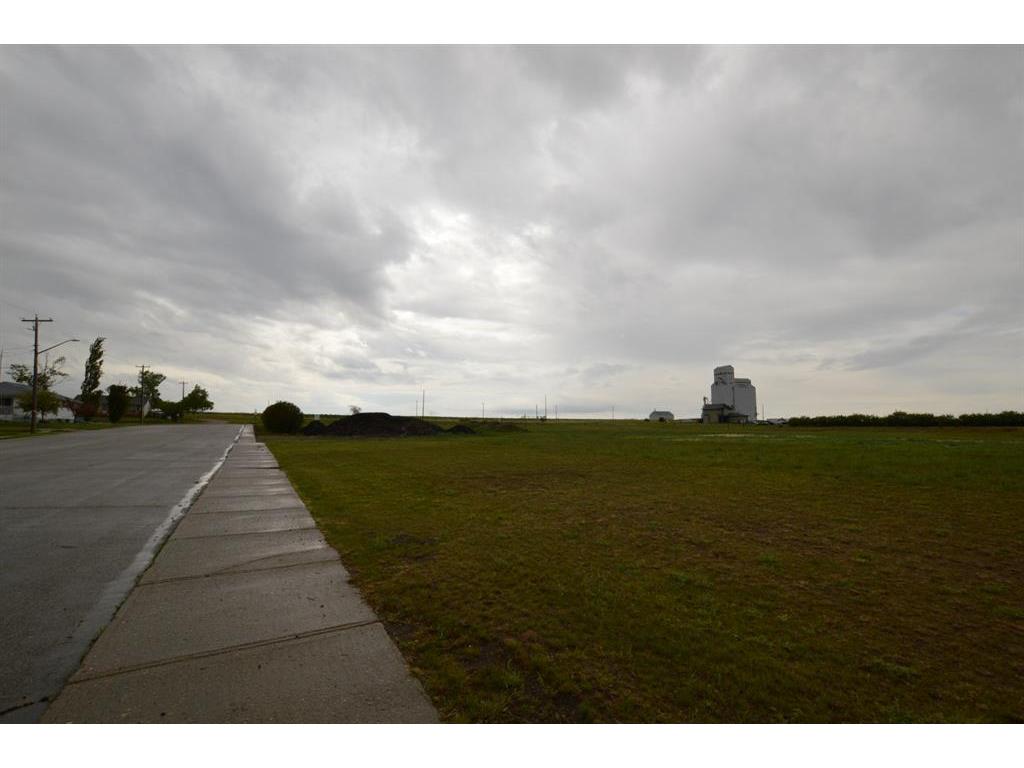 









255


1

Avenue West,
Hussar,







AB
T0J 1S0

