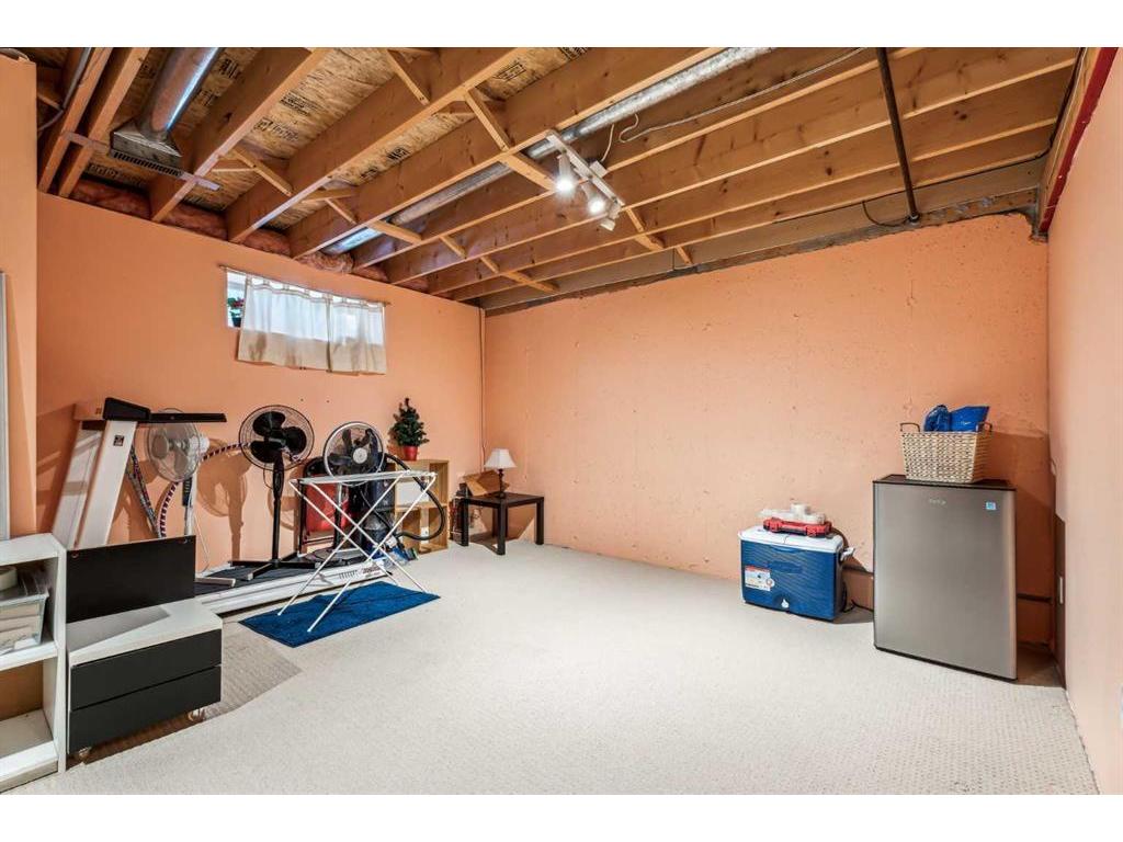 









388


Sandarac

Drive Northwest, 26,
Calgary,




AB
T3K 4E3

