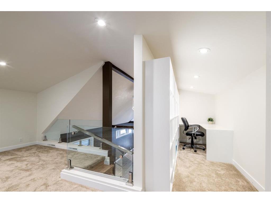 









120


15

Street Northwest,
Calgary,




AB
T2N 2A7

