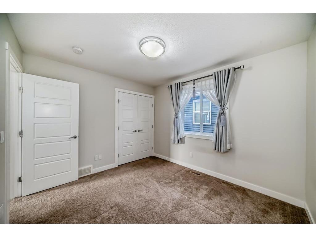 









382


Kings Heights

Drive Southeast,
Airdrie,




AB
T4A 0S2

