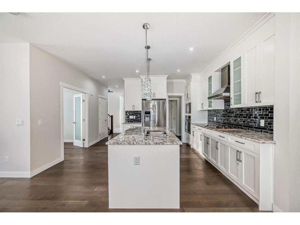









382


Kings Heights

Drive Southeast,
Airdrie,




AB
T4A 0S2

