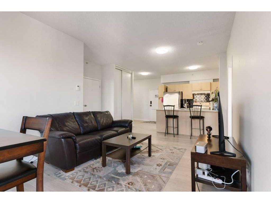 









73


Erin Woods

Court Southeast, 4307,
Calgary,




AB
T2B 3V2

