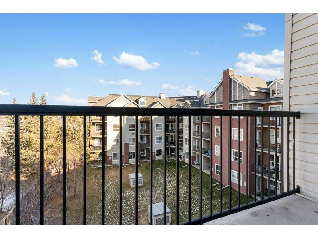 









73


Erin Woods

Court Southeast, 4307,
Calgary,




AB
T2B 3V2

