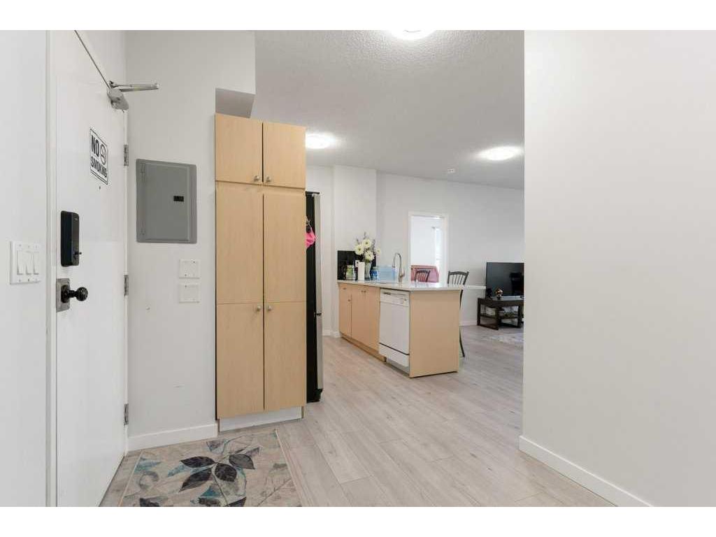 









73


Erin Woods

Court Southeast, 4307,
Calgary,




AB
T2B 3V2

