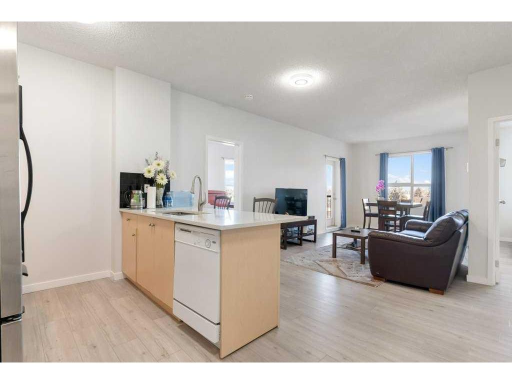 









73


Erin Woods

Court Southeast, 4307,
Calgary,




AB
T2B 3V2

