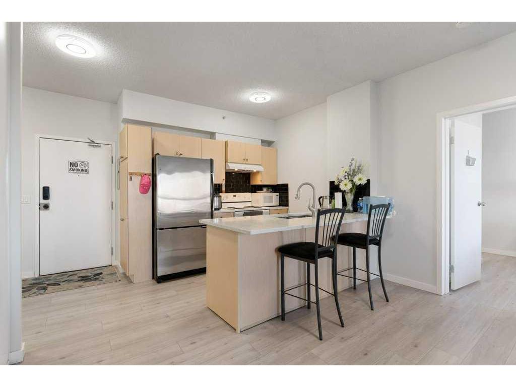 









73


Erin Woods

Court Southeast, 4307,
Calgary,




AB
T2B 3V2

