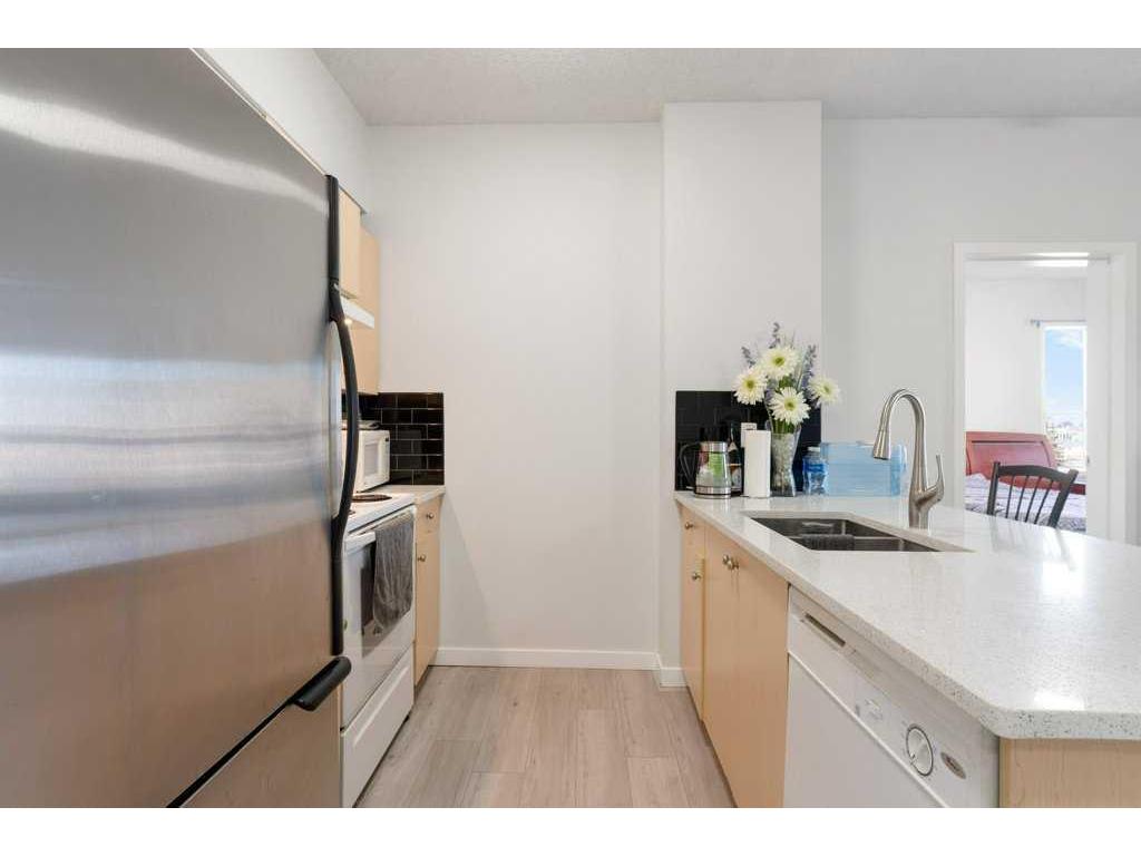 









73


Erin Woods

Court Southeast, 4307,
Calgary,




AB
T2B 3V2


