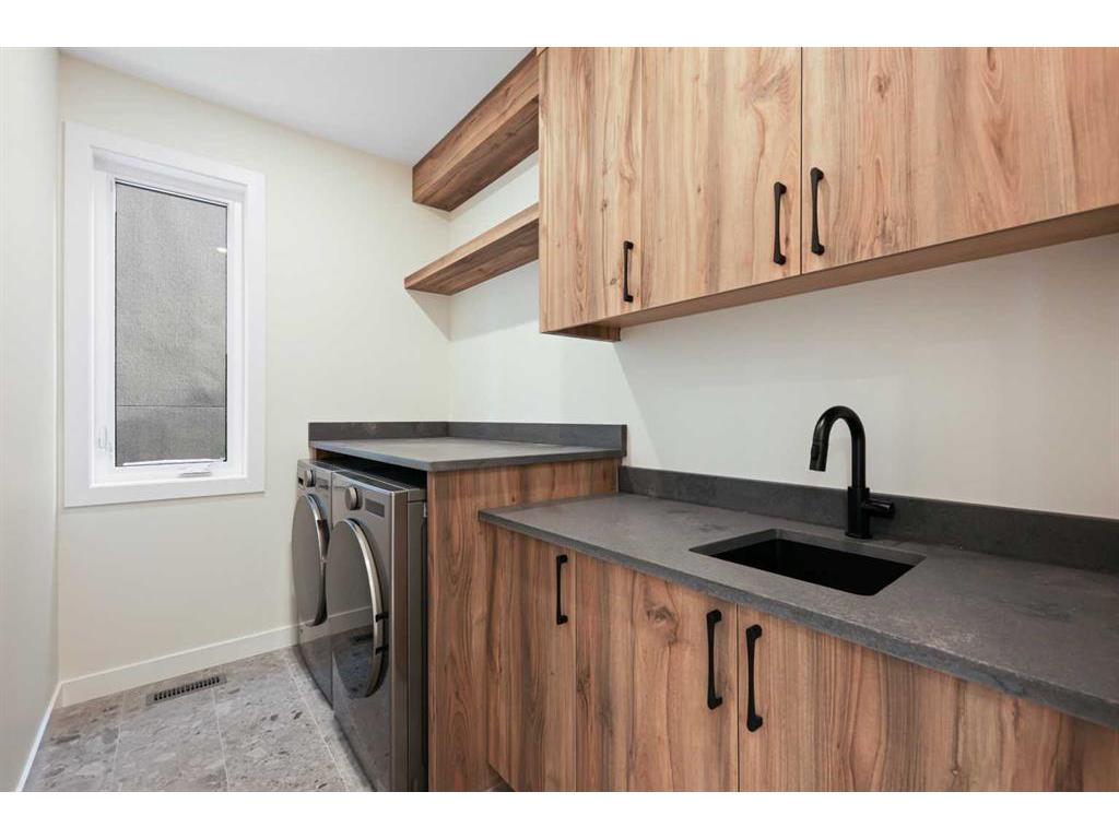 









3538


7

Avenue Southwest,
Calgary,




AB
T3C 0C8

