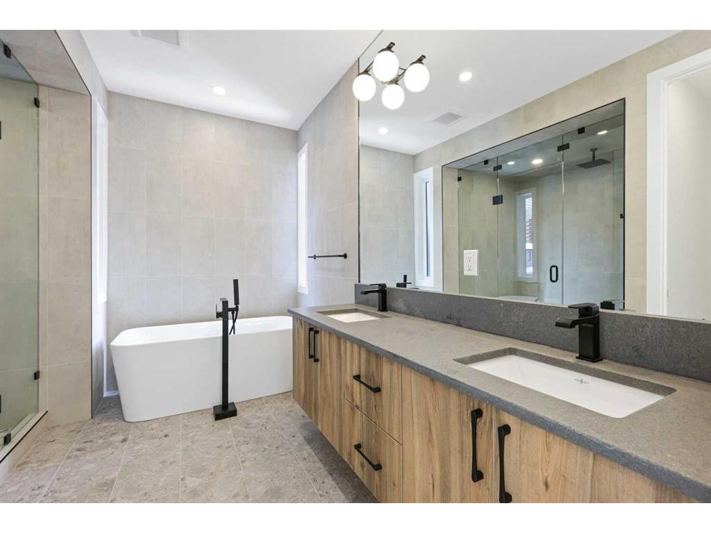 









3538


7

Avenue Southwest,
Calgary,




AB
T3C 0C8

